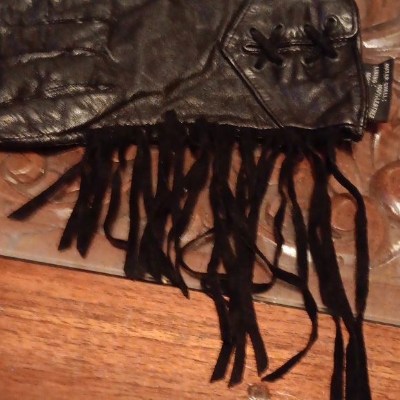 WILSONS FRINGE BLACK LEATHER GLOVES - MEDIUM - Picture 4 of 5